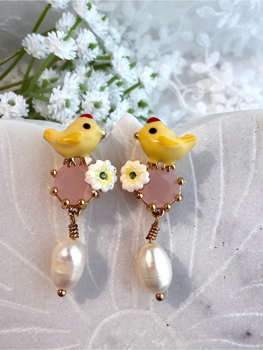 Cute chicken earrings with pearl
